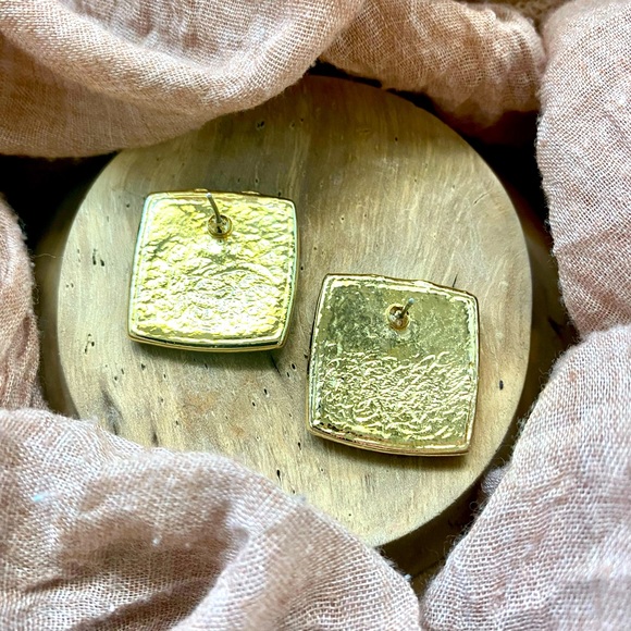 Lapor Gold Tone and Enamel Emerald Green and. Black Earrings. - Picture 3 of 5